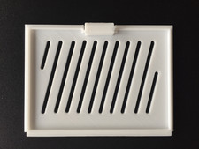 Couvercle de trappe ventilé