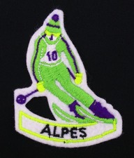Ecusson brodé (patch／embroidered crest) Ski Alpes vert