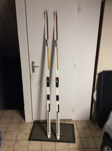 Anciens skis fond écailles - anciens,