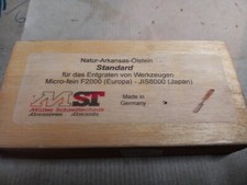 Pierre A Aiguiser Rasoir