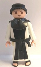 PLAYMOBIL   Moine is7  NEUF