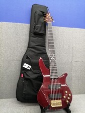 Guitare basse électrique