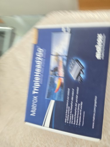 New matrox triplehead2go - new,