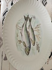 service à poisson en