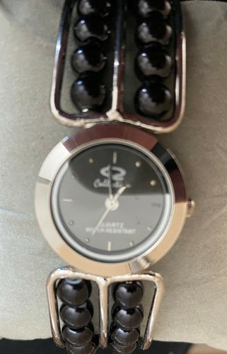 Quartz women bangle watch q - quartz,