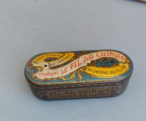 Mercerie ancienne petite boite