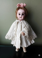 ancienne robe  de poupée