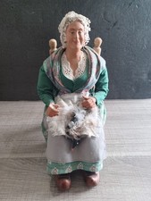 Ancien Santon Provençal Signé Landucci (Grand-mère Qui Plume Un Canard)