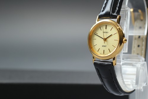 Montre pour femme - vintage, 1999