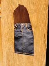 Momoko Sekiguchi Outfit Only Jupe Jean Bleu Foncé Skirt Marine Blue