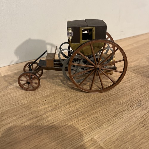 Ancien véhicule miniature - ancien,