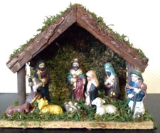 Crèche de Noël en bois 11