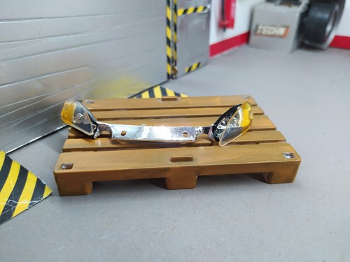 Phares avant honda - 1/18,
