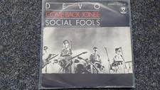 Devo - Come back Jonee/ Social