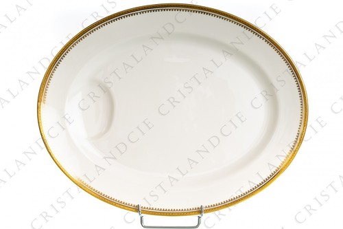 Plat ovale incrustations - , or