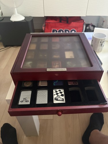 Collection zippo avec - collection,