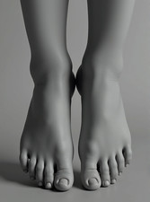 Photo Pieds Féminins, Style Artistique et Élégant, Format 15 x 20