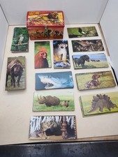 BOITE VALISETTE Et 110 CARTES ANIMAUX MERVEILLES DU MONDE NESTLE VINTAGE