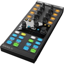 Native Instruments TRAKTOR KONTROL X1 MK2 Avec Case Comme Neuf Dj Pro Mixer