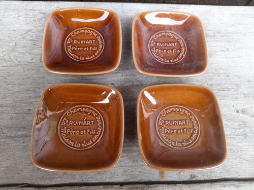 Ensemble coupelles cendriers - 4,