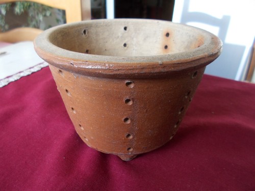 Ancienne faisselle égouttoir - ancienne,