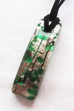 Nouvelle collection  Pendentif en verre de Murano certifié .