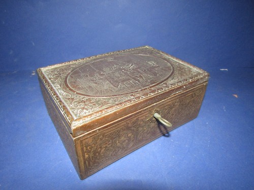 Ancienne boite bijoux bois - À,