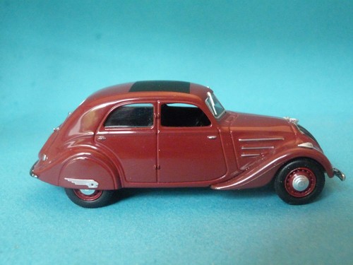 Norev peugeot 302 - 1/43,
