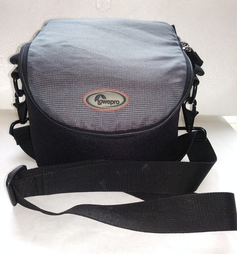 Lowepro black camera bag res - lowepro,