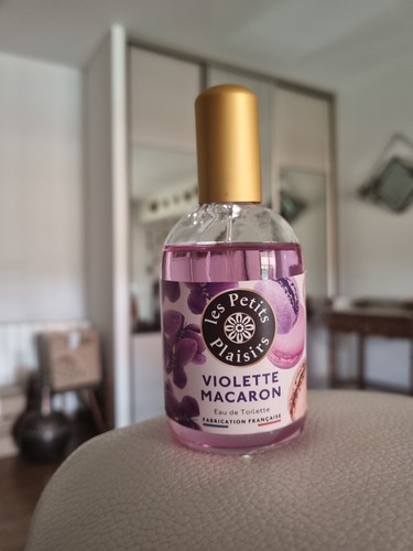Violette macaron les - violette,
