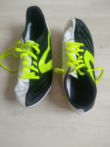 Chaussures neuves pointes - chaussures,