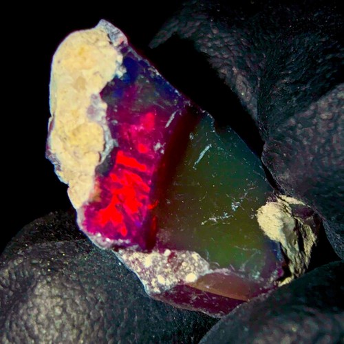 éthiopien opal gemstone - gemstone,, noir