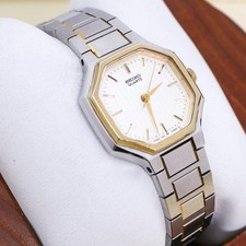 Montre SEIKO Octogonale Femme