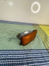 Clignotant golf 3 cote gauche en bonne état   A804