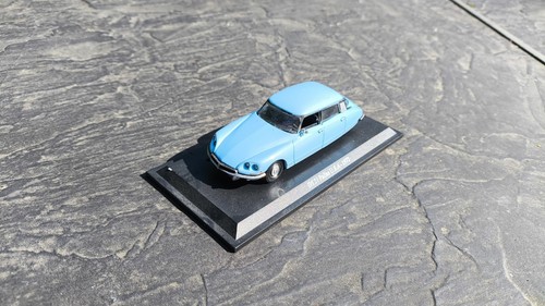 Ixo atlas citroen - 1/43, ds
