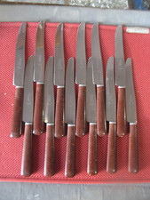 "602.1"    12 COUTEAUX