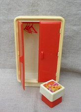 MATTEL - ARMOIRE BARBIE VINTAGE ET POUF POUR COIFFEUSE