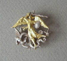 ancienne broche Art Nouveau St Michel  terrassant le Dragon old brooch