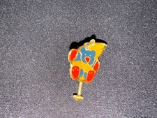 (V8) PINS BADGE ENAMEL VINTAGE