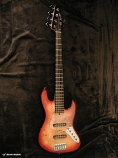 Basse électrique Bacchus