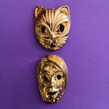 DEUX FEVES DOREES  - LES