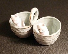 Ancien Serviteur Salière Poivrière Décor Chats en Céramique.