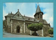 Vic-Sur-Cère : L'église Romane ... " Cantal " / CPA -Carte Postale /