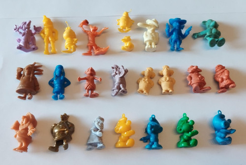 Ancien lot figurines toutes - 24,