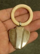 Hochet en argent massif Art