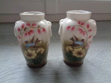 ANCIENNE PAIRE DE PETITS VASE EN PORCELAINE DECOR OISEAU ET FLEURS