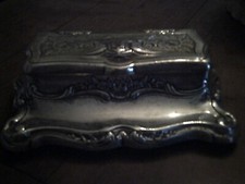 Boite à timbres. Métal