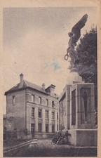 *53578 cpa 61 Argentan - La Poste et le mOnument aux Morts