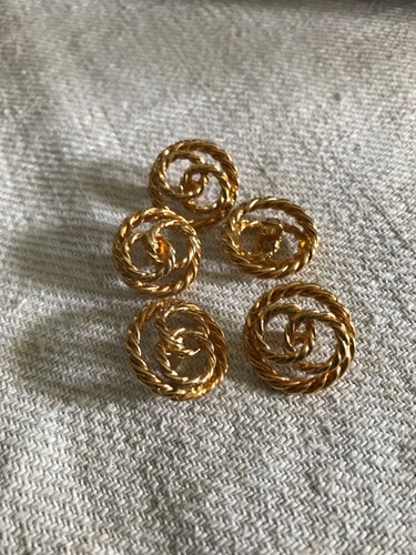 Lot boutons dans - lot, 5