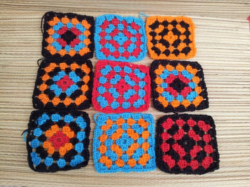 Anciens napperons laine - anciens, fait